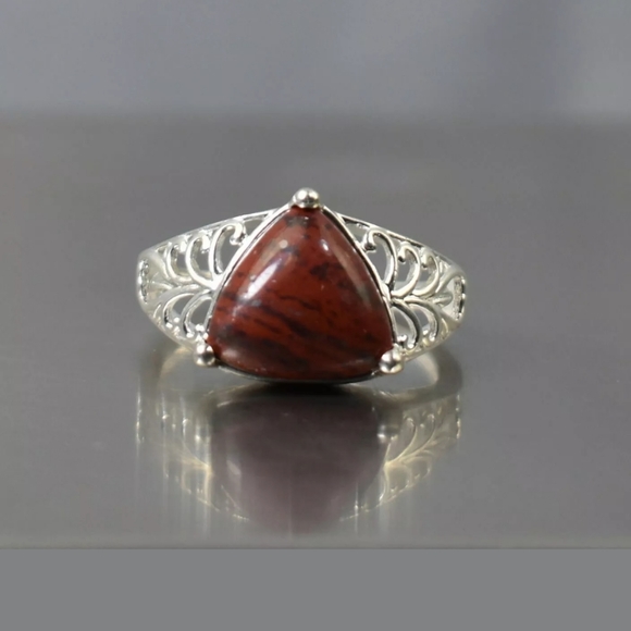 D'Joy Jewelry - Estate sale D'Joy  925 silver ring sz 10. E4
